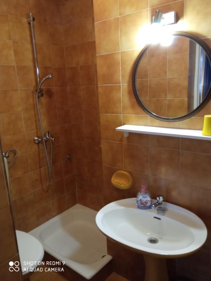 מאקרסקה Apartman Covic מראה חיצוני תמונה