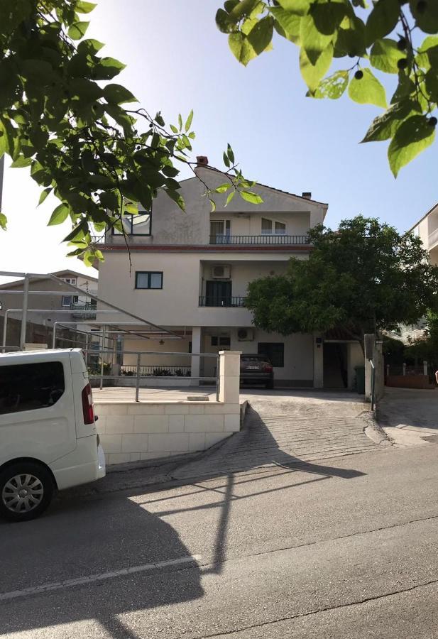 מאקרסקה Apartman Covic מראה חיצוני תמונה